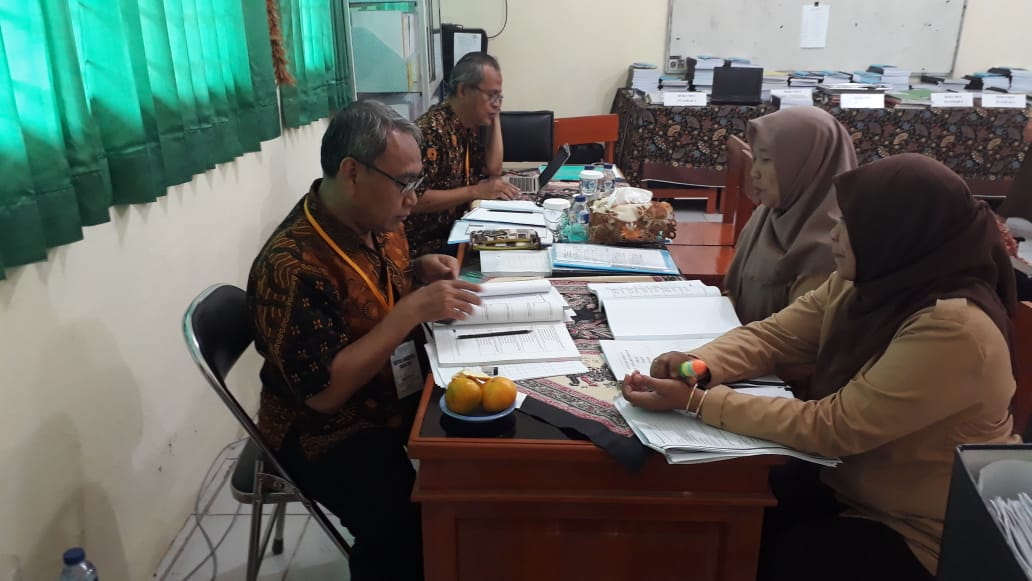 dok akred guru 6