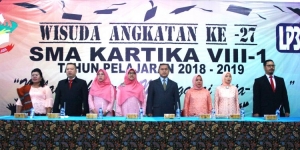 Wisuda Angkatan Ke-27 : Melangkah Pasti Mengapai Cita-Cita